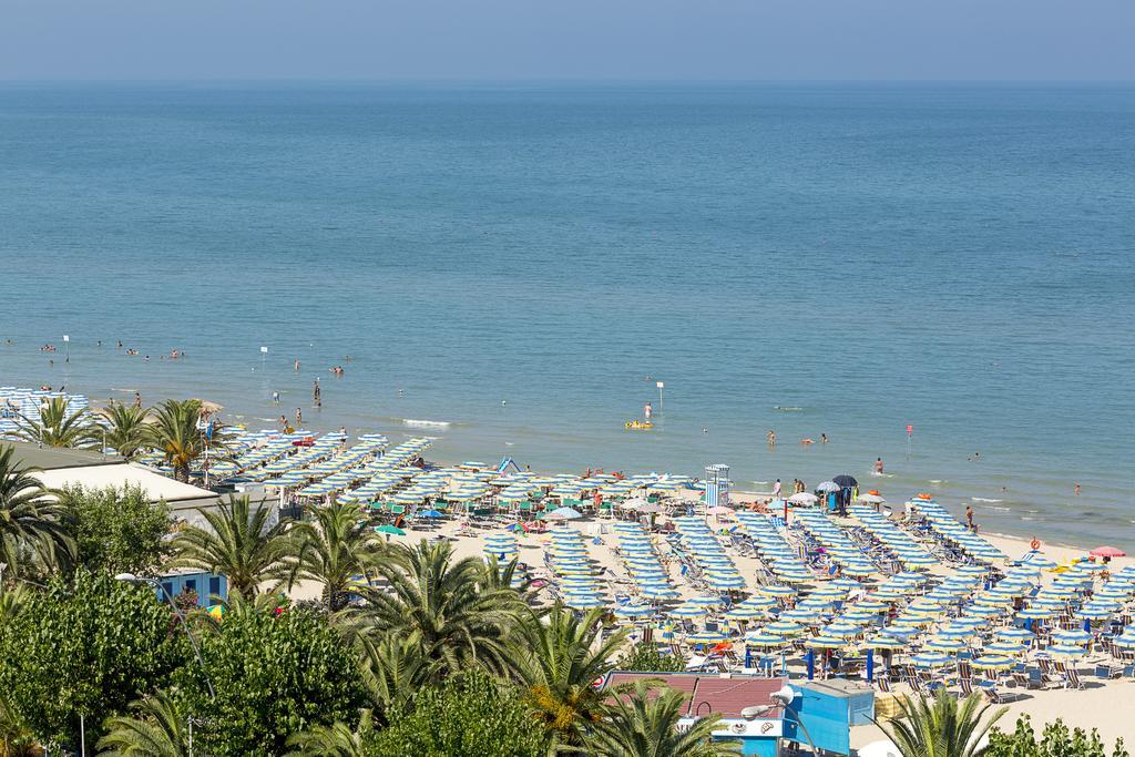 Medi Garden Hotel&Residence Alba Adriatica Kültér fotó