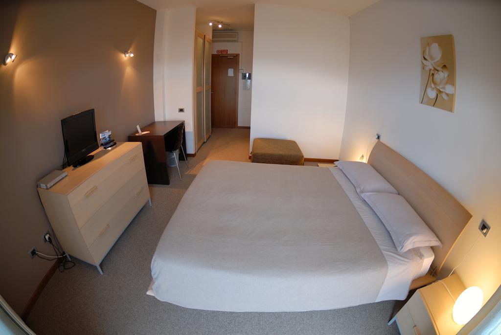 Medi Garden Hotel&Residence Alba Adriatica Kültér fotó