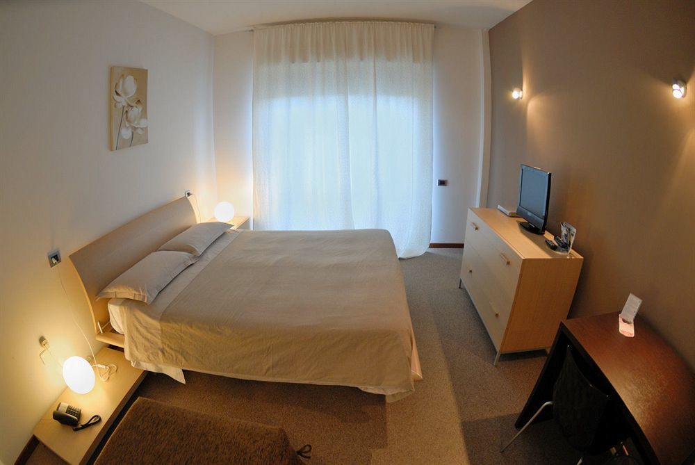 Medi Garden Hotel&Residence Alba Adriatica Kültér fotó