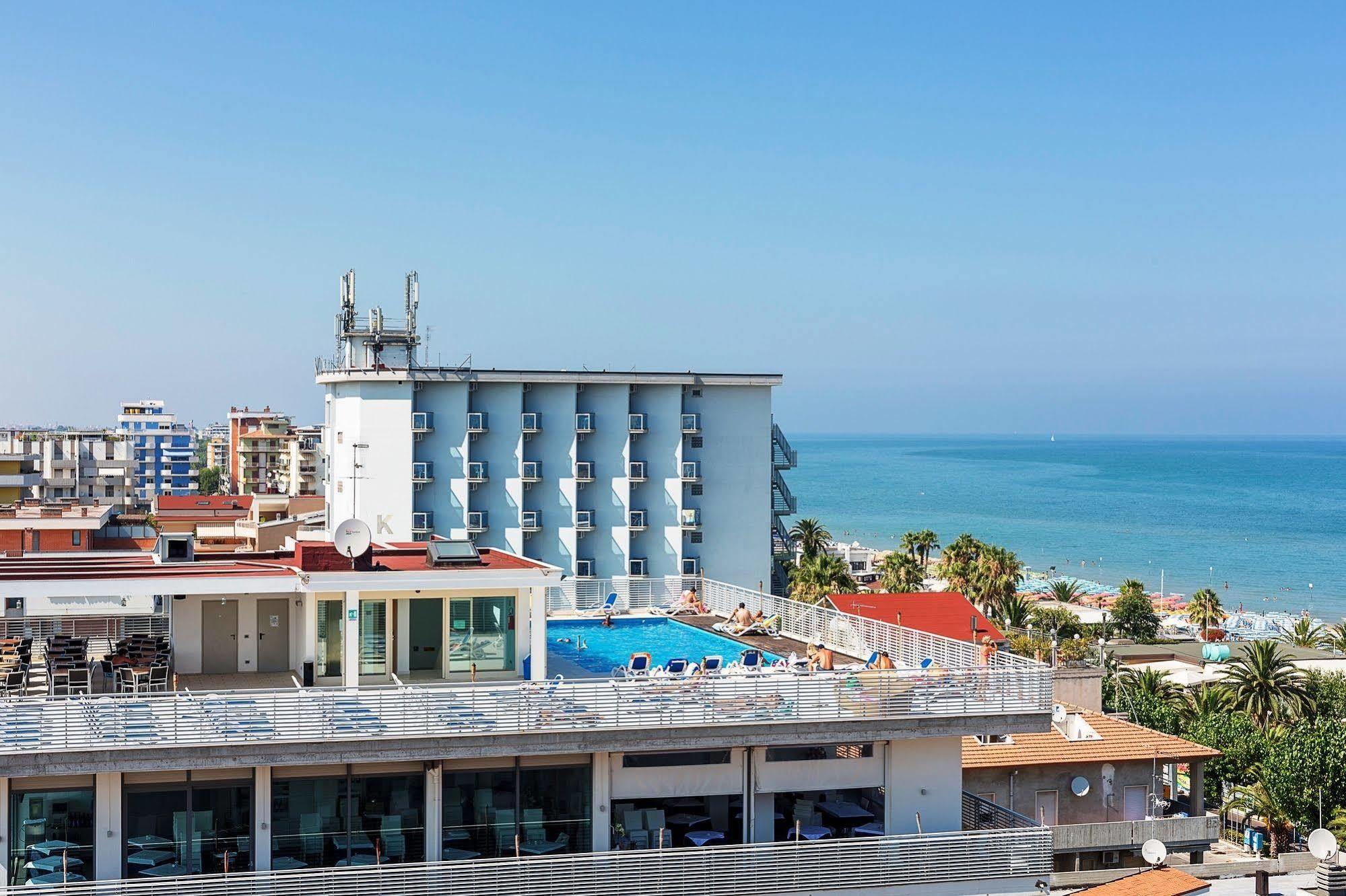 Medi Garden Hotel&Residence Alba Adriatica Kültér fotó